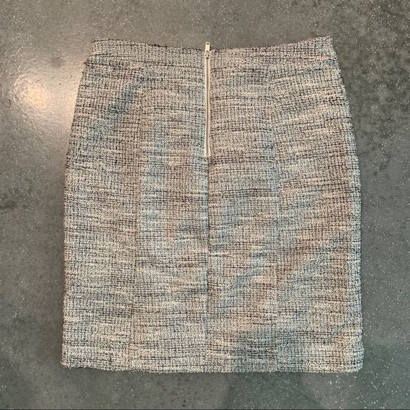 Banana Republic Pencil Knit Skirt - Picture 3 of 4